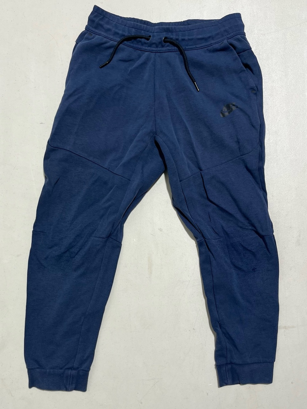 Nike Men's Dark Blue Athletic Joggers with Drawstring